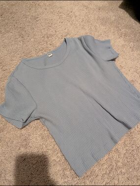 Uniqlo Light Blue Ribbed Short Sleeve Women’s Top